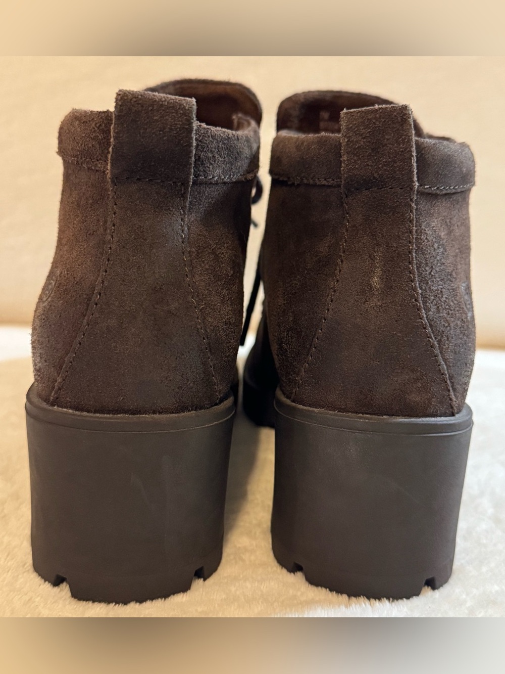 NEW Born Women’s Griffin Lace-up Lug Sole Boots Dark Brown Suede Leather Size 7 - Picture 6 of 10